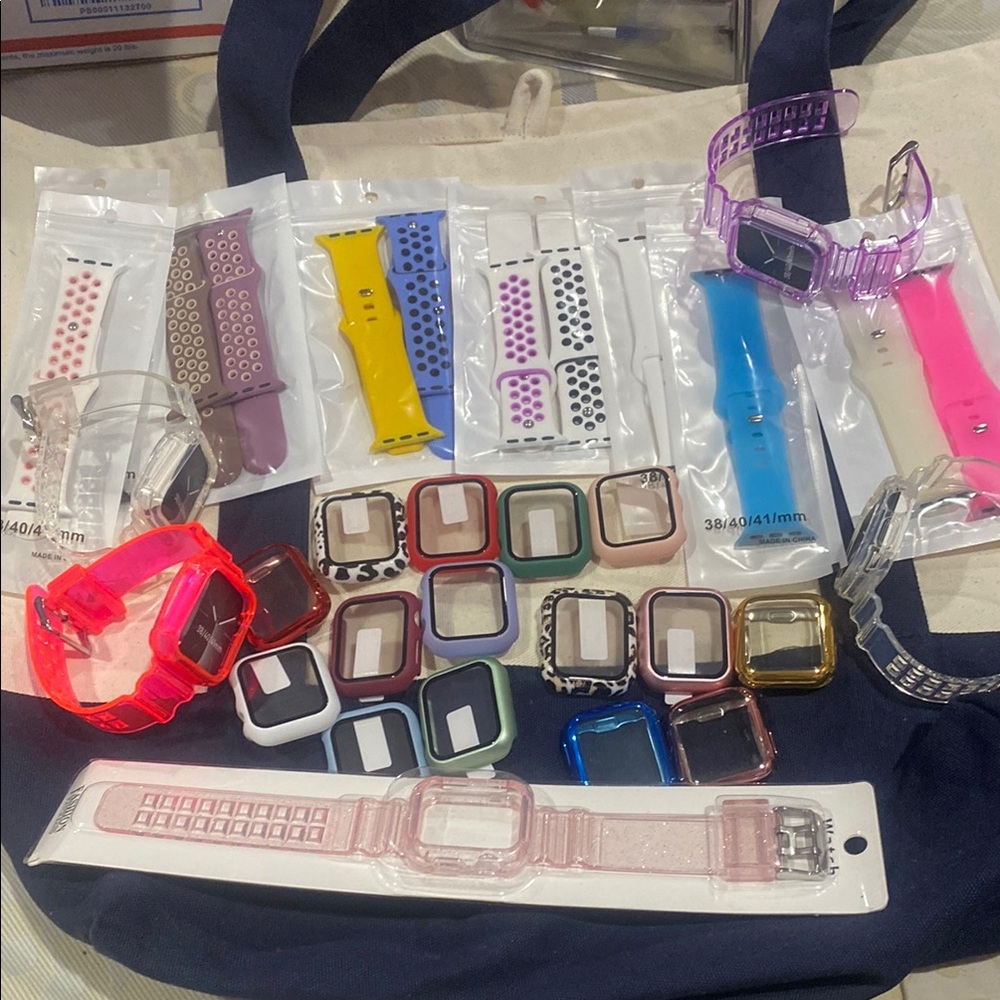 💕HUGE BUNDLE OF APPLE WATCH 38/40/41 MMACCESSORIES- MOSTLY NEW! 💕